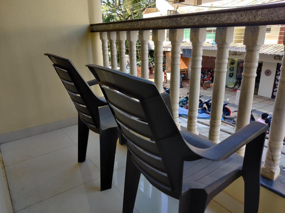Rishi House Hotel Arambol Exterior photo